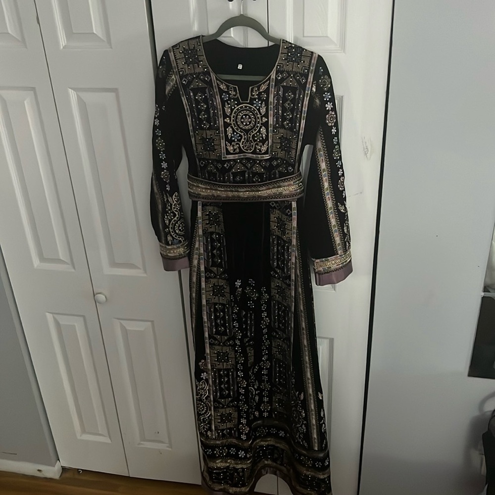 Palestinian thob